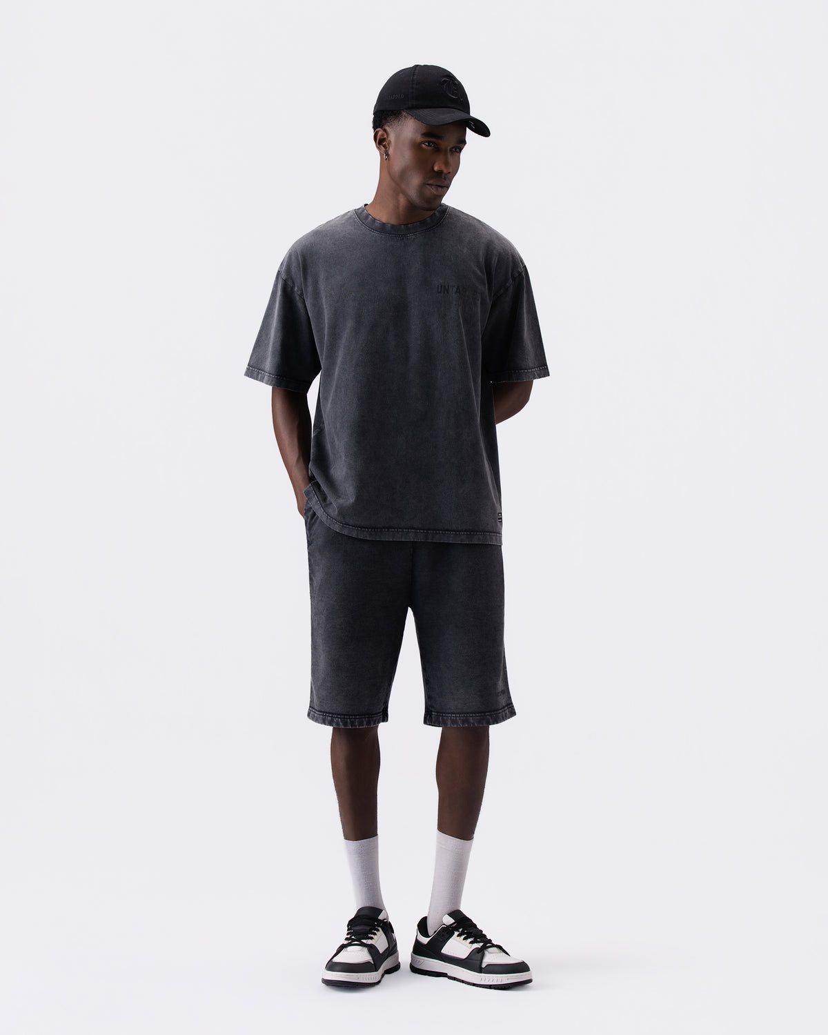 LOOK 2
Culture Uniform